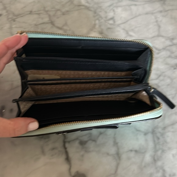 KATE SPADE patent leather wallet - Picture 10 of 10